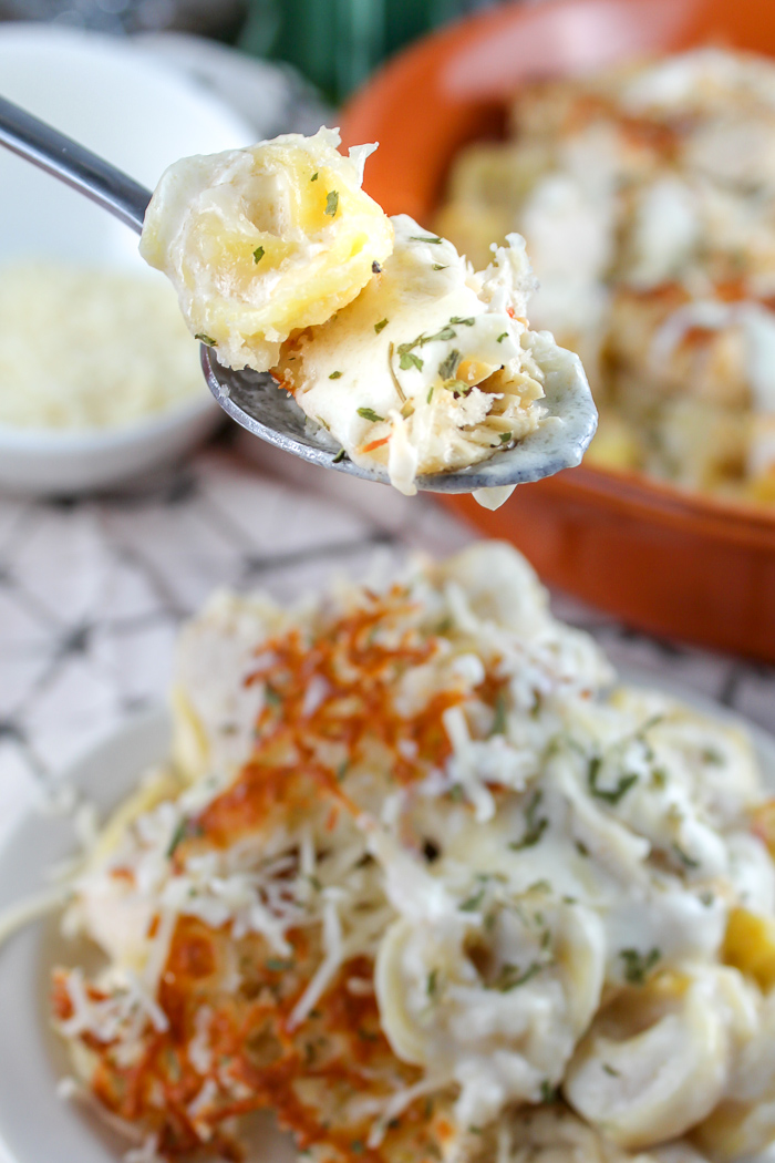 Copycat Olive Garden Oven Baked Tortellini Alfredo 