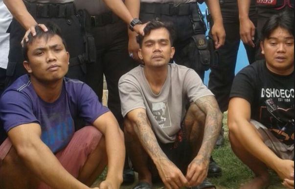 Makna Kata Kafir, Musyrik, Fasik, Murtad, dan Munafik; Disertai Contoh