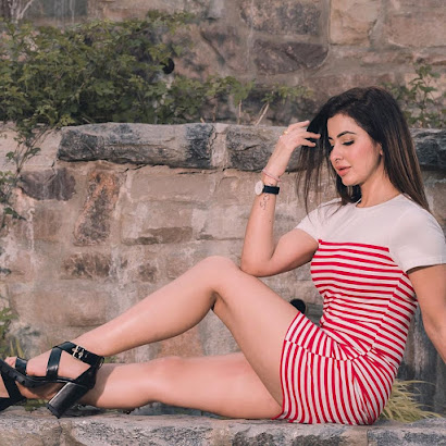 Movies Picture: Meeti Kalher