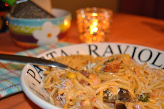 Spaghette  în sos picant si cârnati proaspeti /Espaguete com salsichas frescas e molho de piri piri