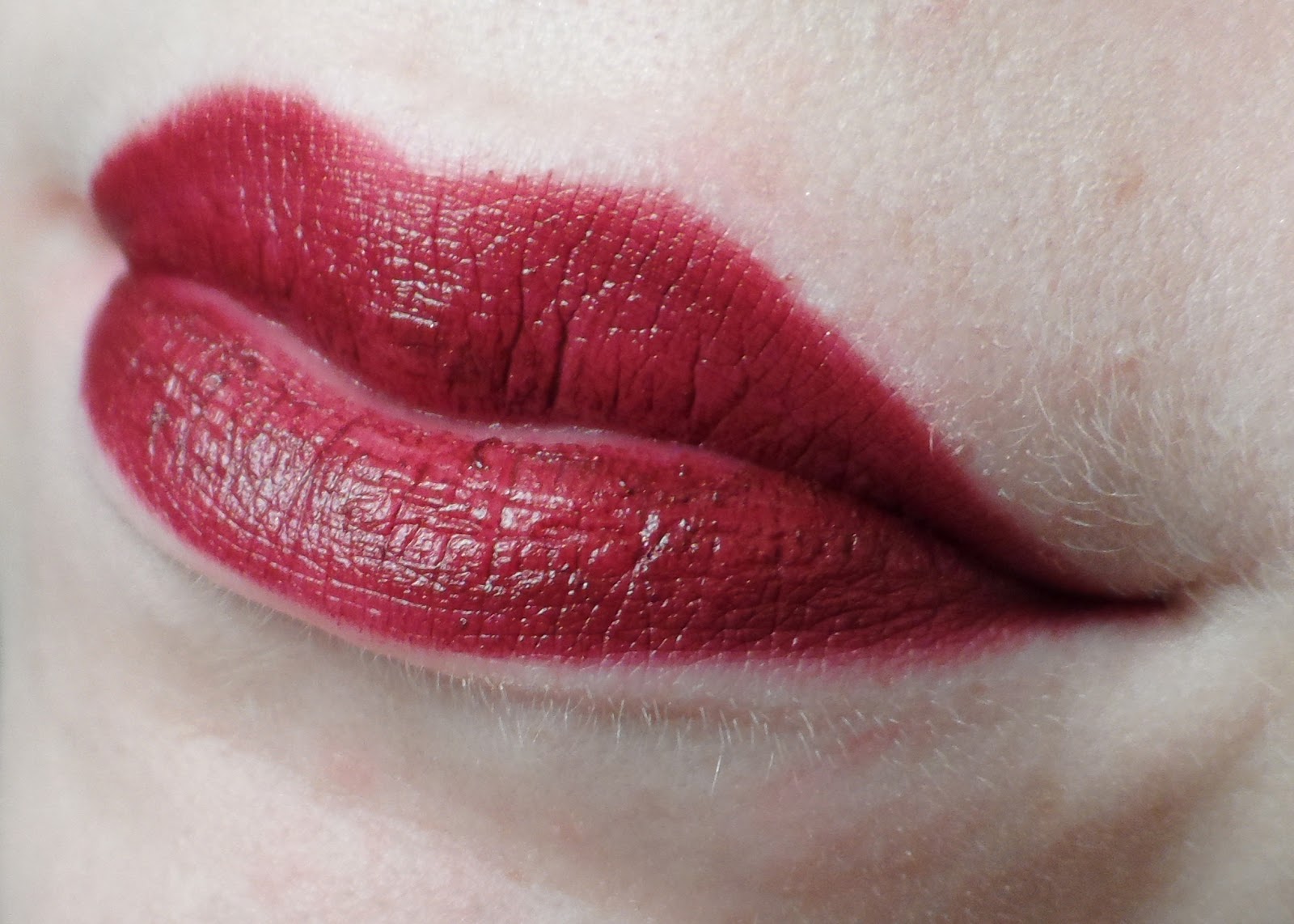 Alexandra Dean Beauty Dark Red/Plum Lips & Maybelline.