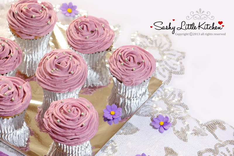 Vanilla Cupcakes with Blueberry Cream Cheese Frosting