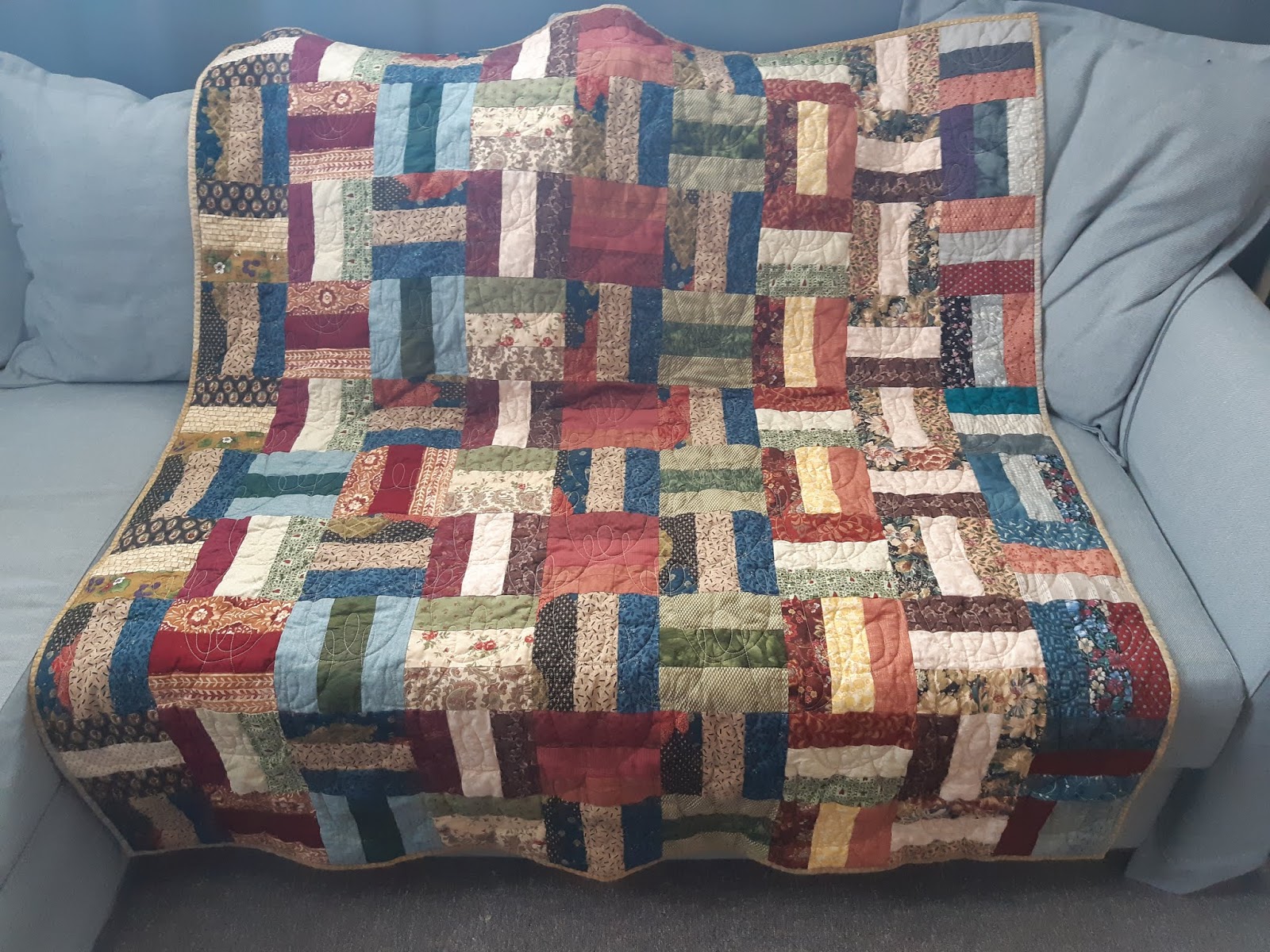 AlliKat Quilts Rail Fence Comfort Quilt Finished