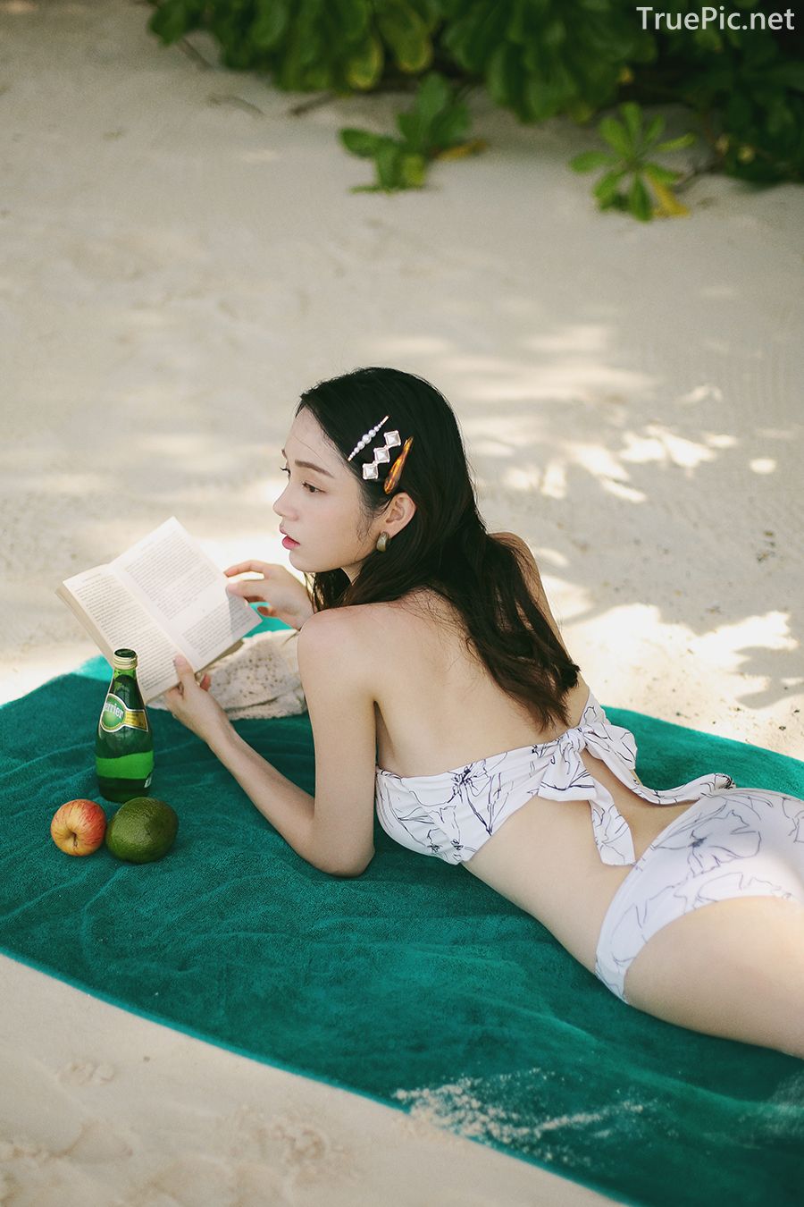 Korean model and fashion - Jeong Hee - The flower in your bikini - Picture 16