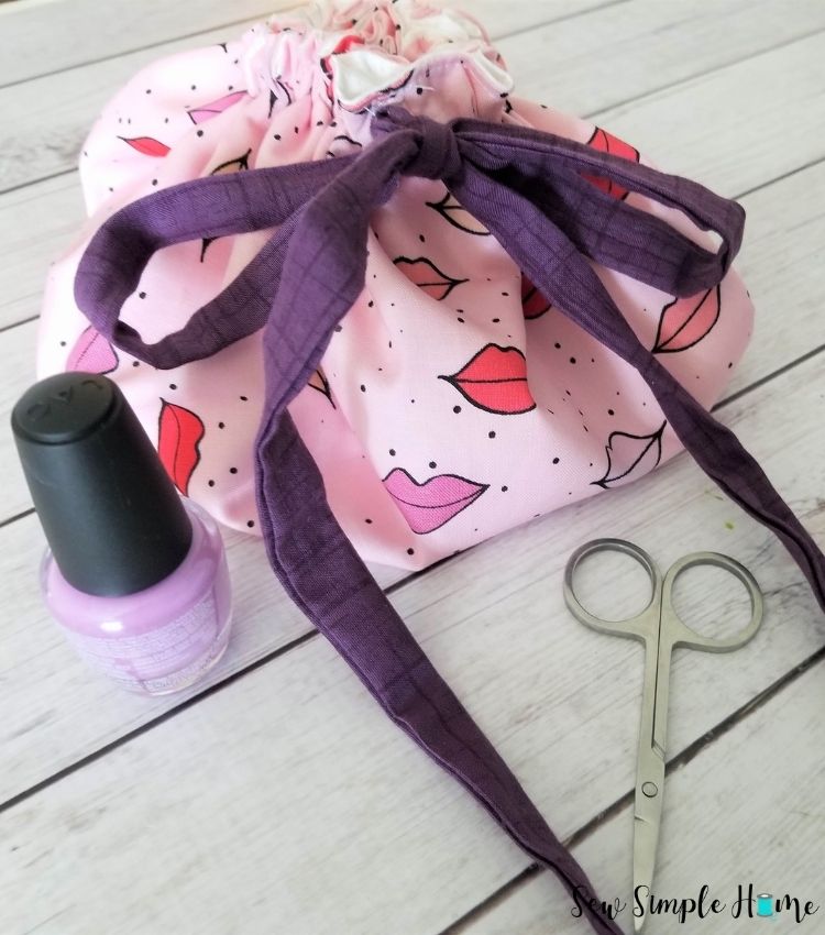 cinch makeup bag