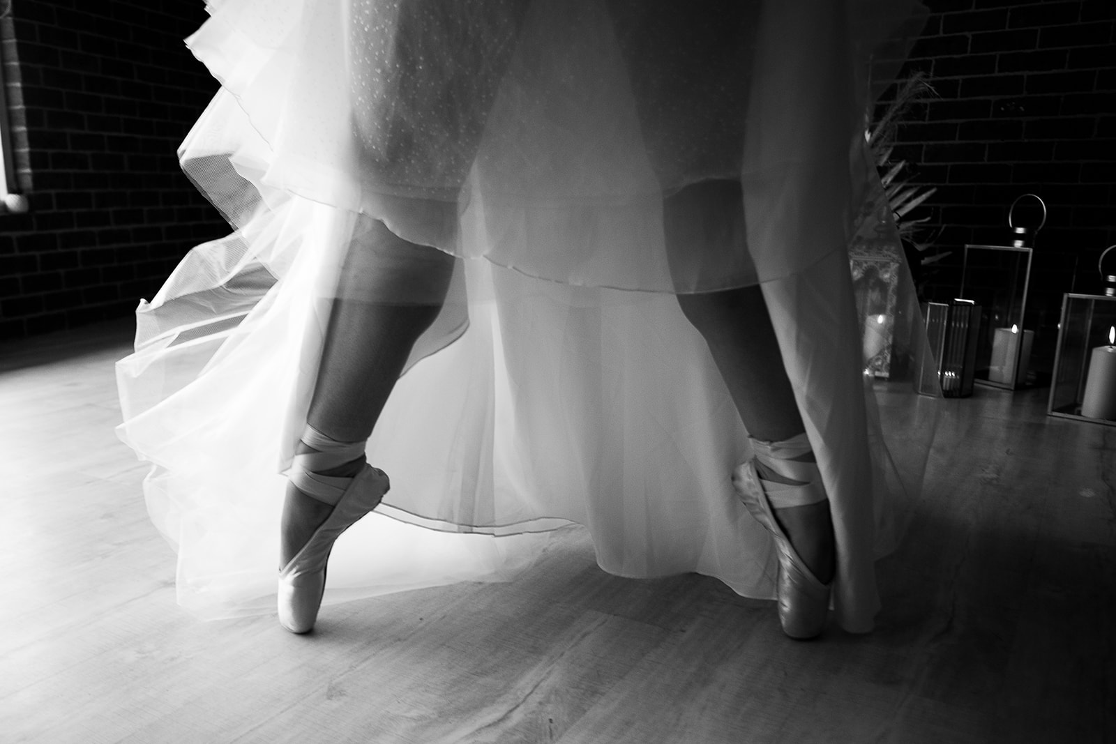 on the aisle blog | ballerina bridal shoot jennifer burch photography central coast weddings nsw bridal gowns floral design pinic setup cake