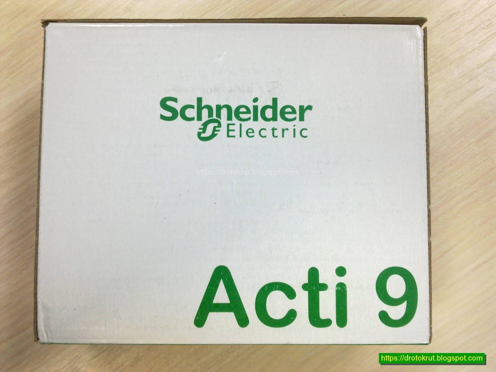 Устройство защитного отключения Schneider Electric A9R20225 (2P 25A ...