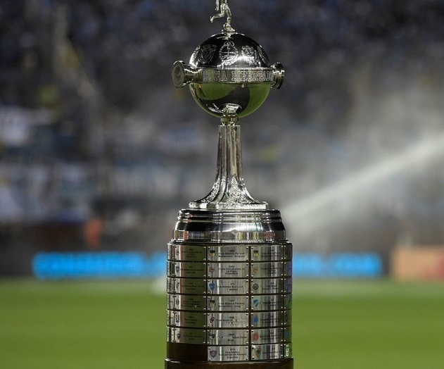 ultigamerz: PES 2019 Copa Libertadores Trophy (Compatible sider & .cpk)