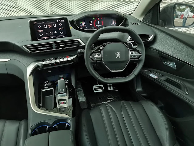 Interior 3008 SUV - Allure Plus