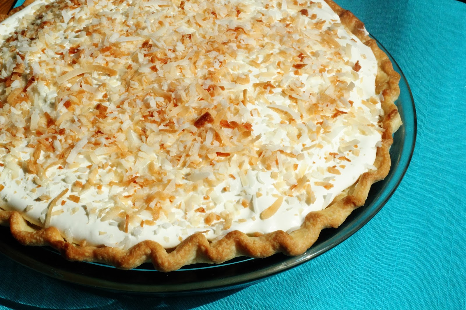 coconut cream pie. easy. fashionably foodie