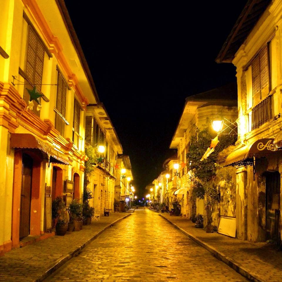10 Most Famous Travel Destinations In Philippines | Vigan City, Philippines