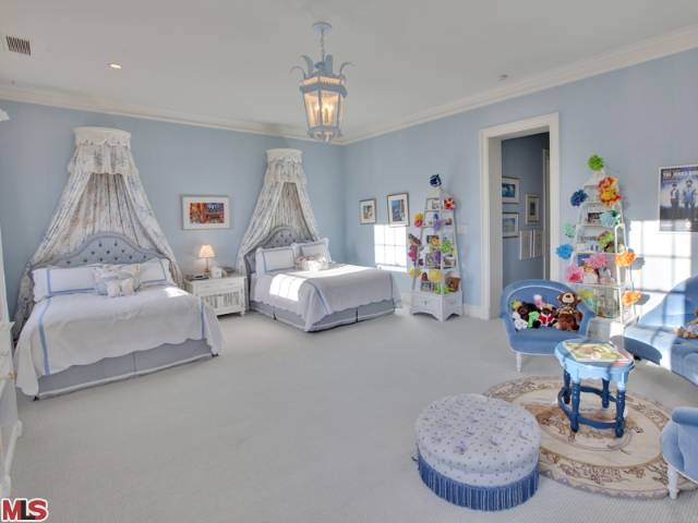 Lucian Grainge's House: Lucian Grainge