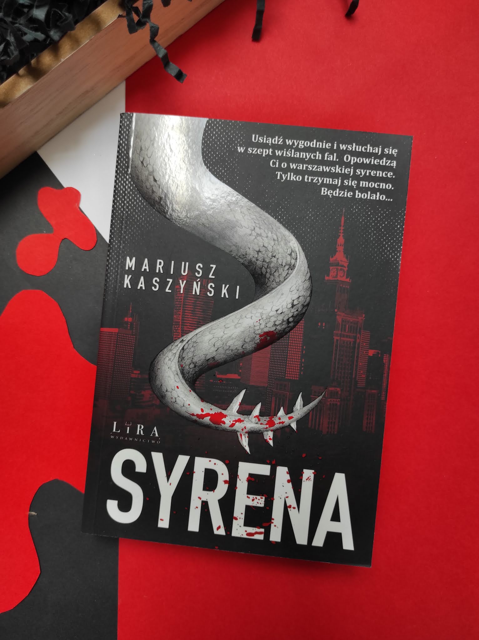 "Syrena" Mariusz Kaszyński - recenzja - Tania Książka