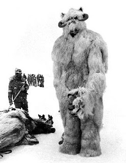 STAR WARS AFICIONADO WEBSITE: BEHIND THE SCENES IMAGE: WAMPA IN THE WILDS!