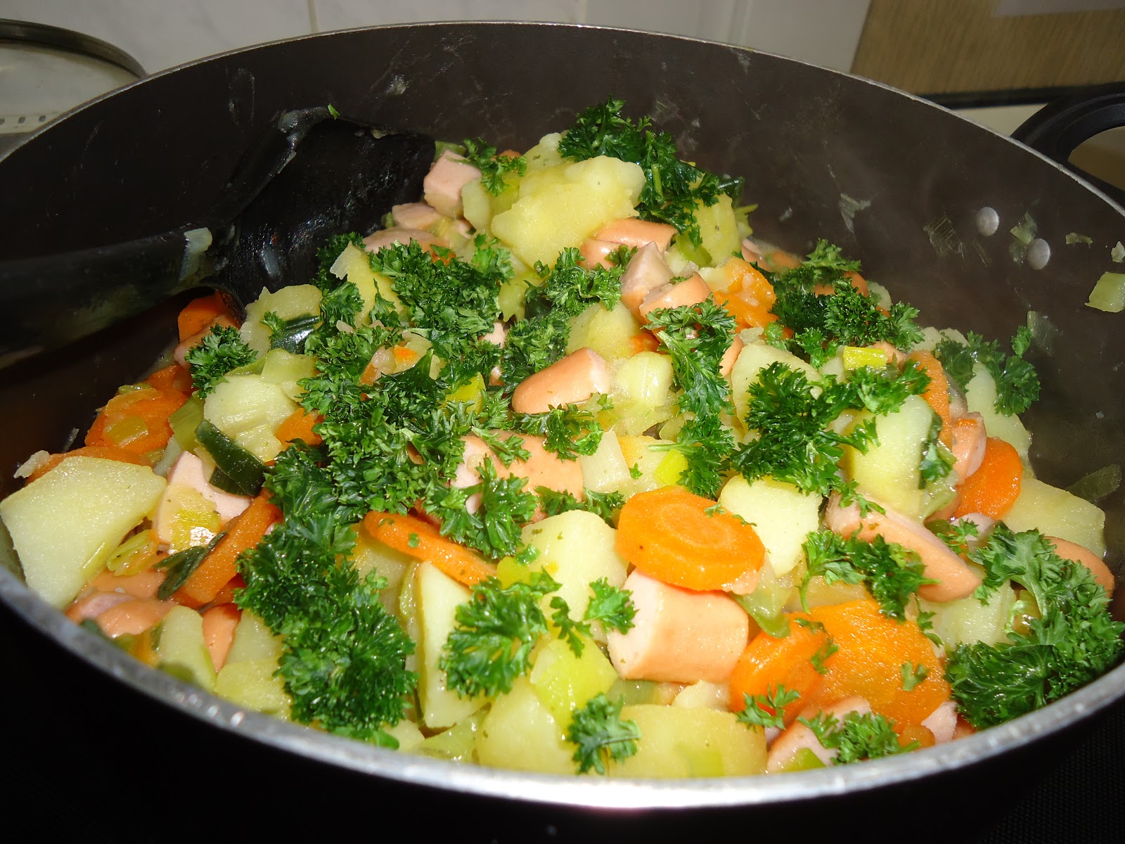 Minty heaven Sausage hot pot