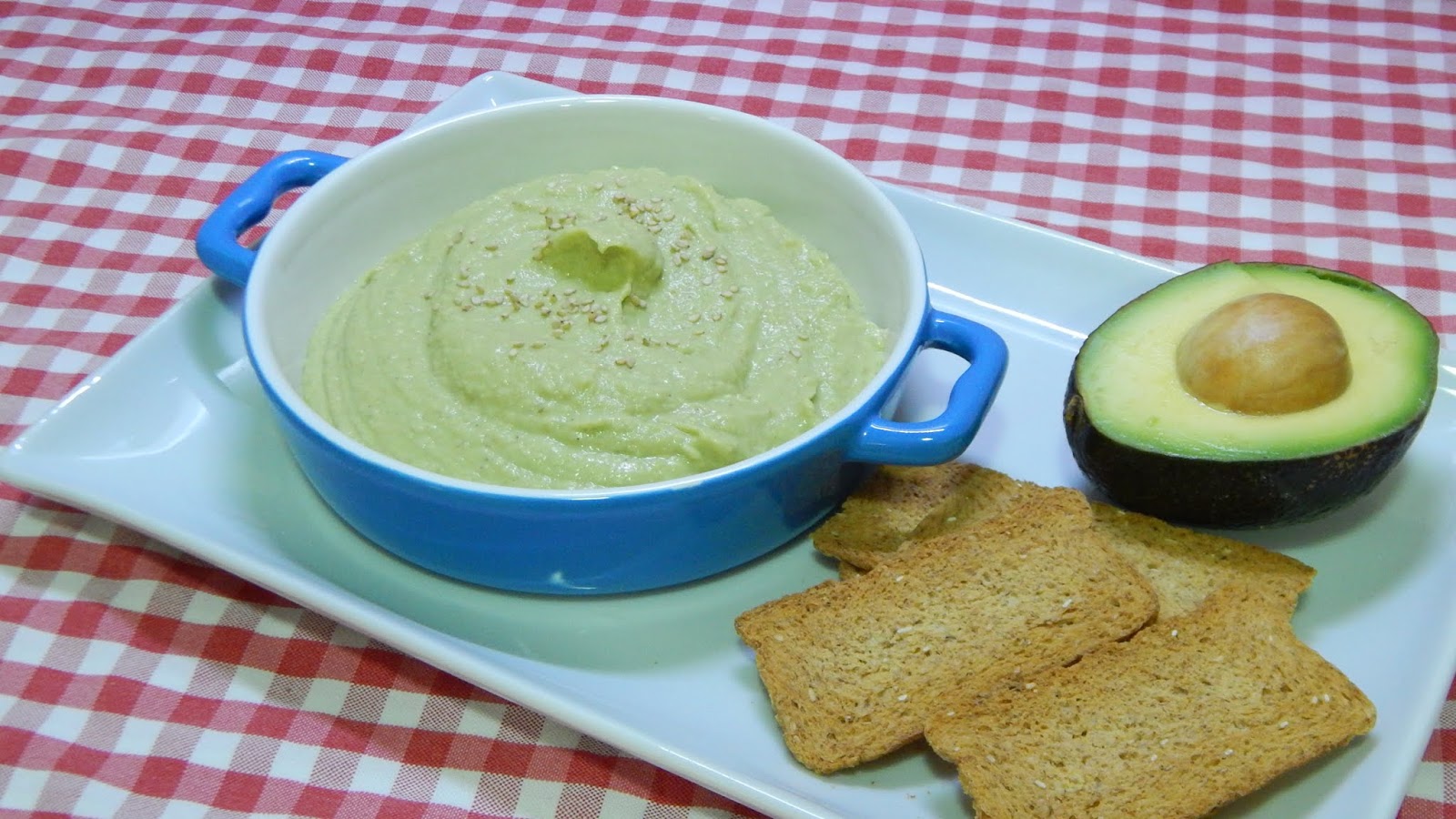 Receta Fácil Y Casera De Hummus De Aguacate
