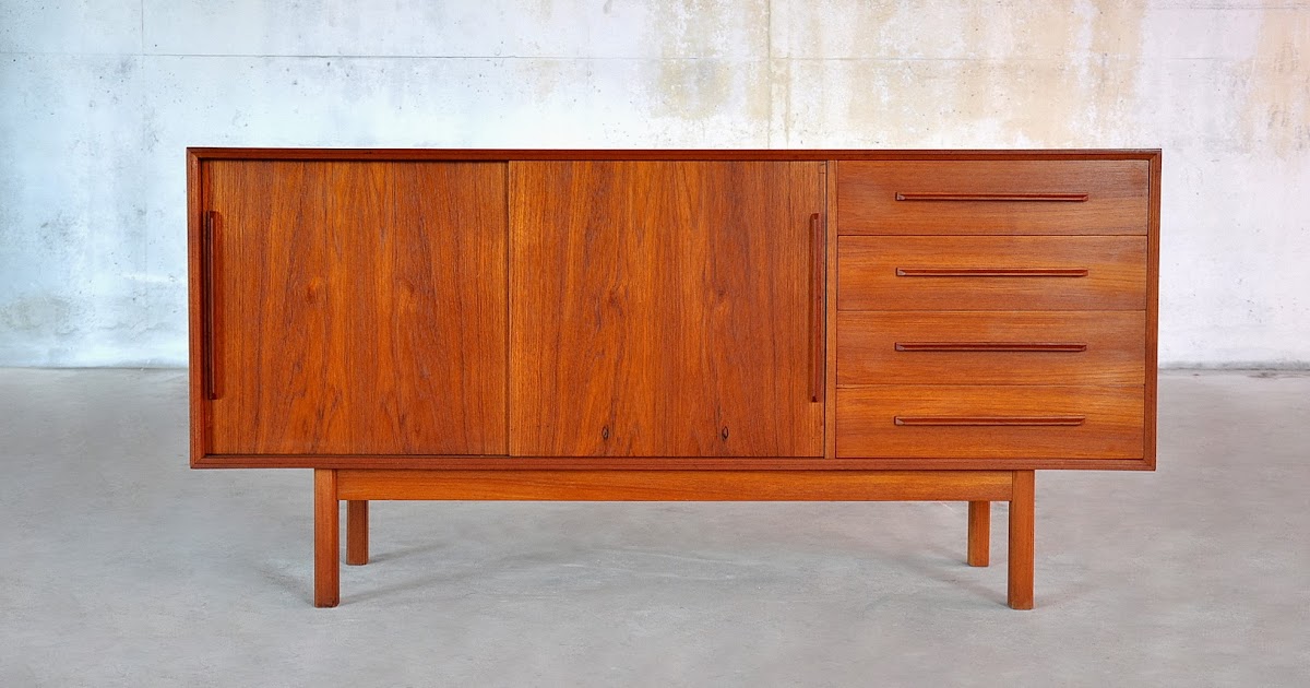 SELECT MODERN: Danish Modern Teak Credenza, Bar, Sideboard or Buffet