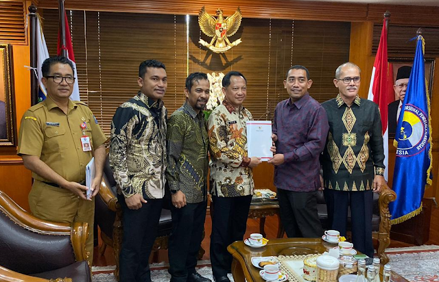 Sejumlah Pimpinan DPRA Temui Mendagri November 11, 2019