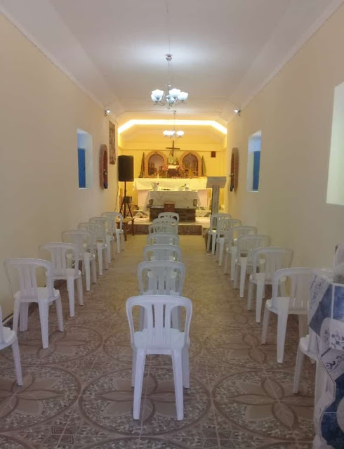 Bestuhlung für die Einweihung der Kirche in Zapatera Bolivien