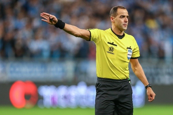 Arbitro Internacional Copa America Partido 21 Peru Vs Paraguay