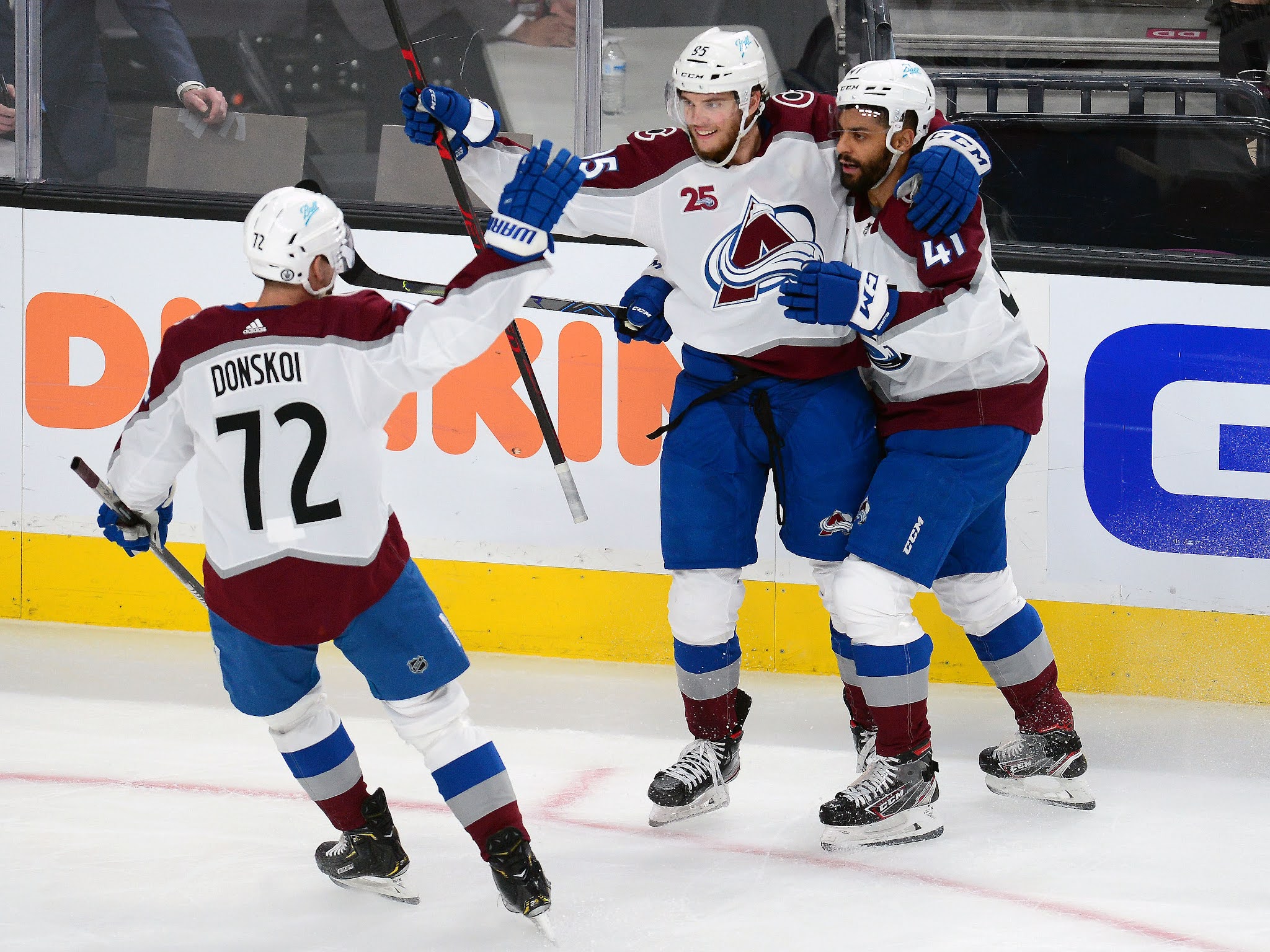 Avalanche Make Uniform Changes for 25th Season 