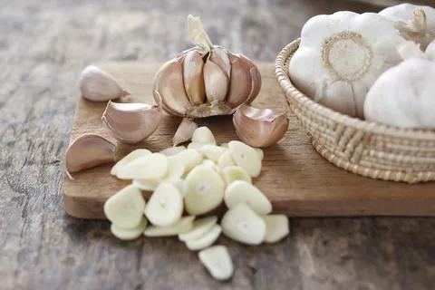 10 Surprising Benefits Of Garlic You Probably Didn’t Know Before