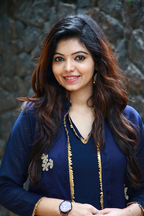 Athulya Ravi photos at Mannar Vagaiyara audio launch