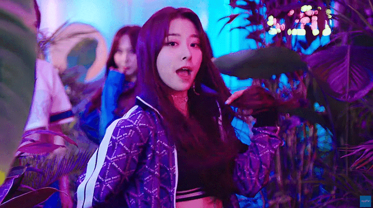 이제 갓 데뷔 1일차인 신인 아이돌 비주얼 | 인스티즈