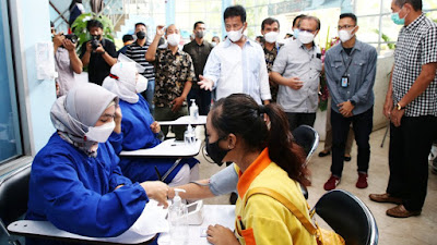 Kepala BP Batam Tinjau Kegiatan Vaksinasi di Sejumlah Perusahaan   