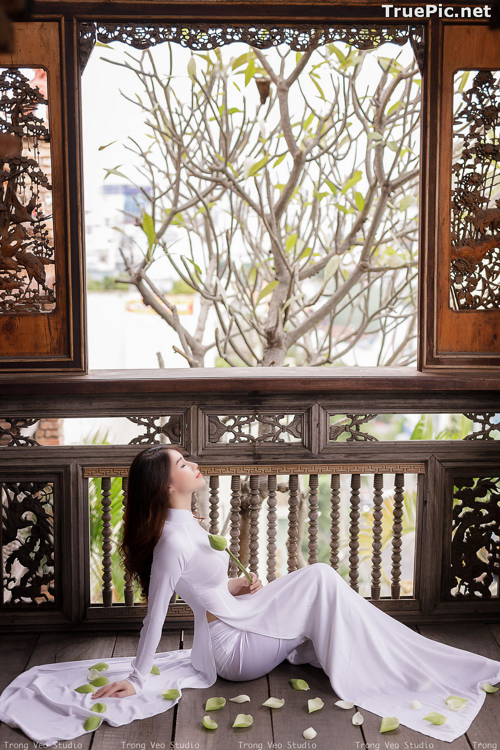 Image The Beauty of Vietnamese Girls with Traditional Dress (Ao Dai) #4 - TruePic.net - Picture-49