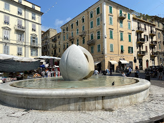 Fontana del dialogo - La Spezia