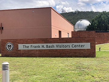 The visitor center at McDonald Observatory (Source: Palmia Observatory)
