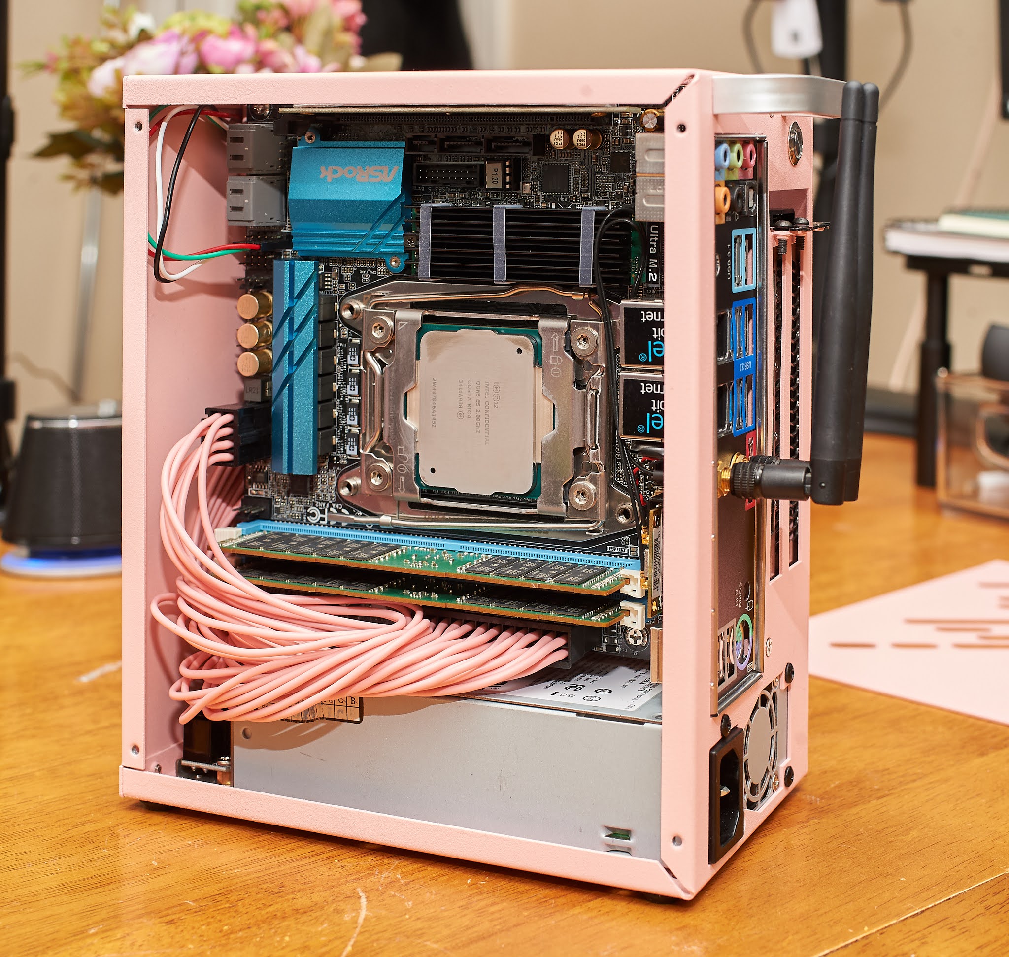 Isopack The K39 miniITX case