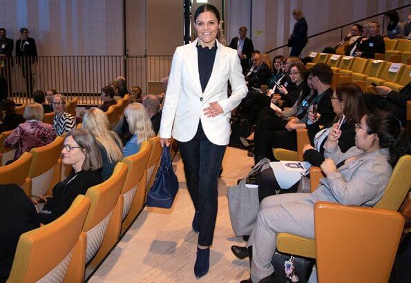 Crown Princess Victoria wore Ebba Brahe Duchess Earrings