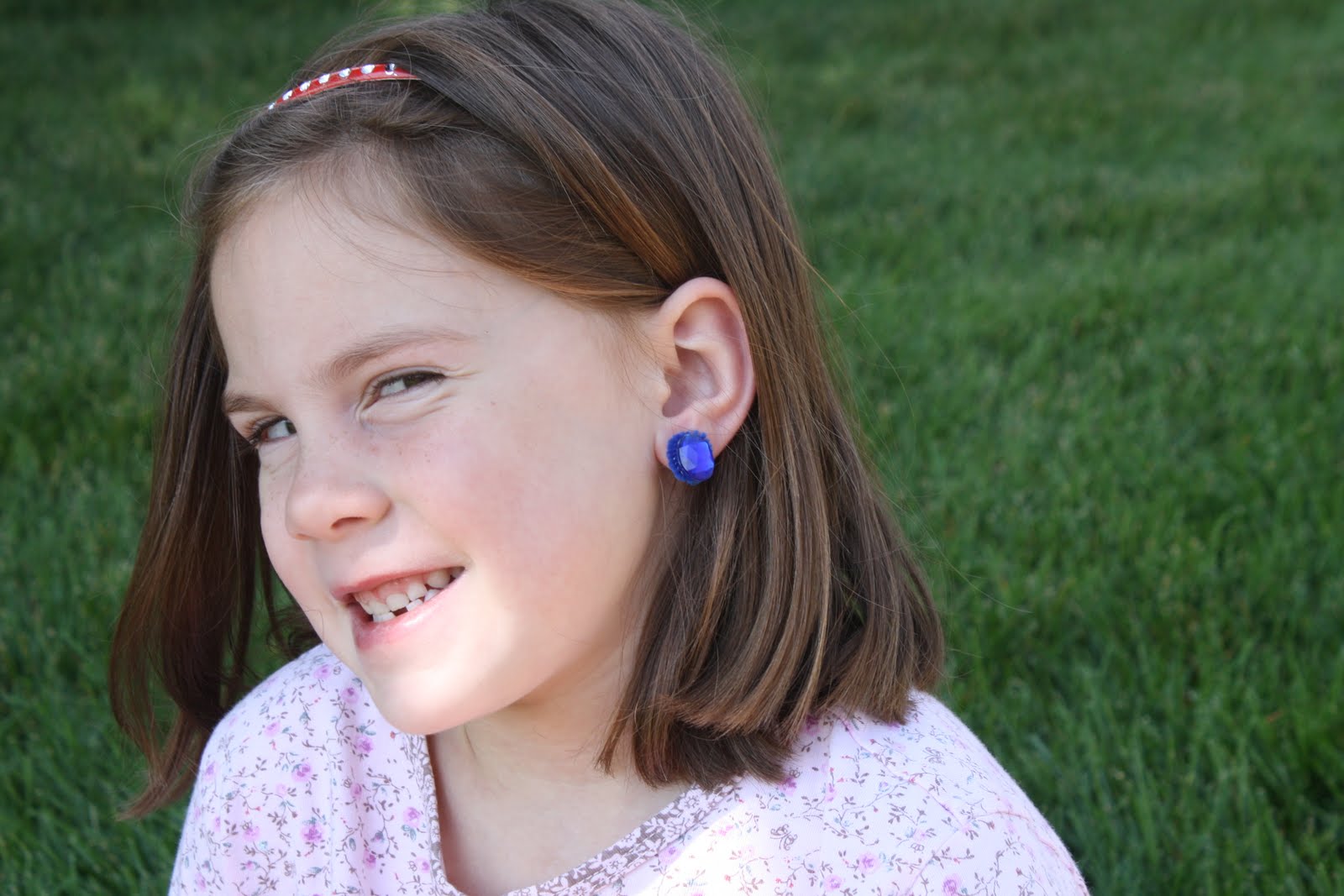Creative Colorings and Crafts Pipe Cleaner Jewelry