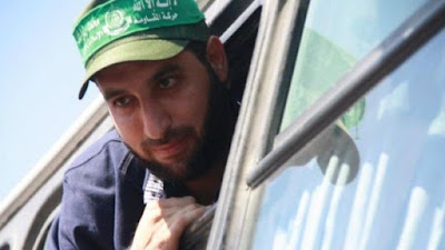 "اغتيال" مازن فقهاء القائد البارز بحماس في غزة والحركة تتوعد بالرد