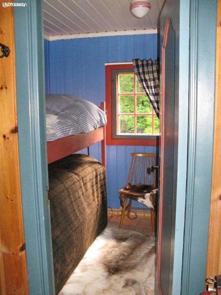 Before and After: A Traditional Norwegian Cabin Gets a Beautiful Colour Update