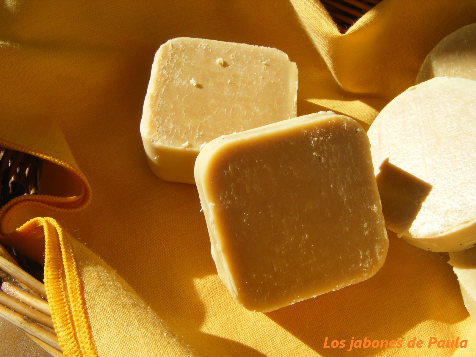 Jabón de leche de cabra y miel