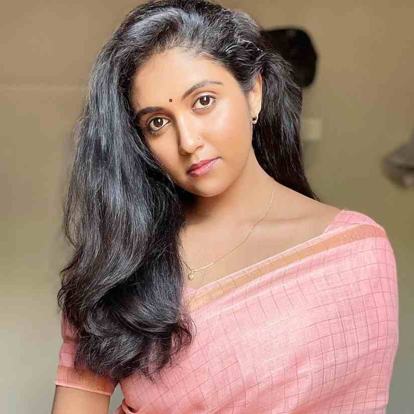 Jhund Film Cast Name, Story, Budget, Review and More