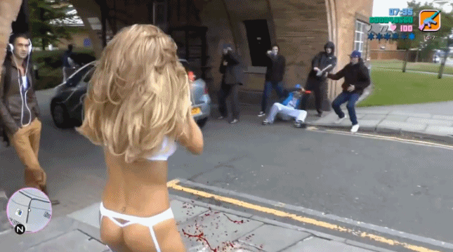 비키니 입고 GTA 하는 서양녀 - 디쁠