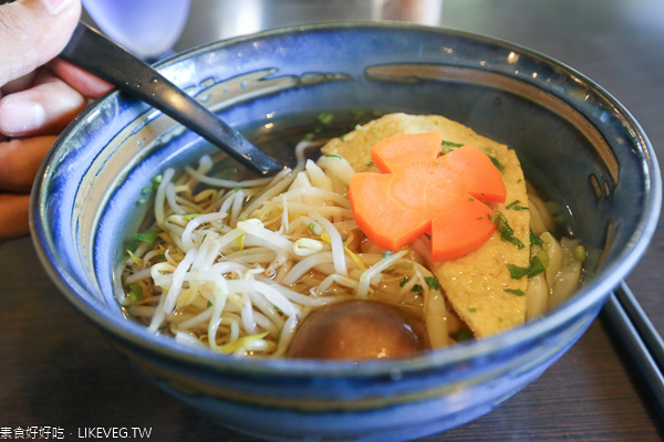 台中西屯禮來居手打烏龍麵|素食日式創意料理，美味的狐狸烏龍麵