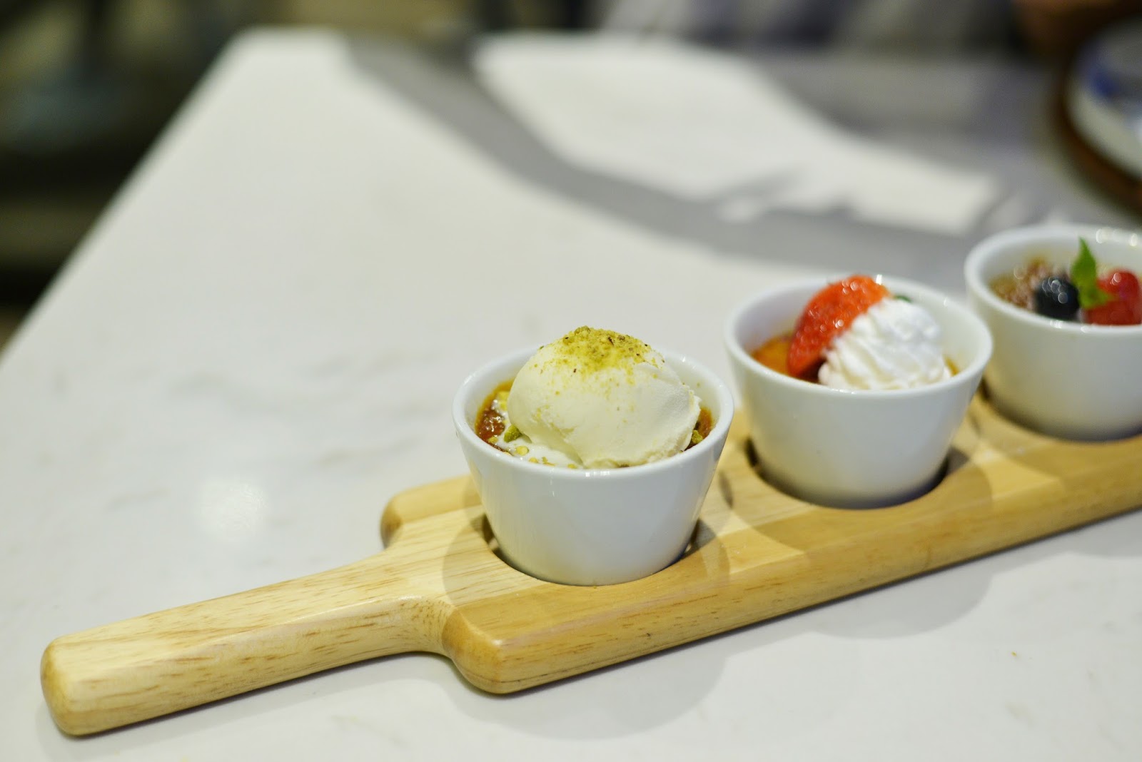 Light Cafe Foodaholic!