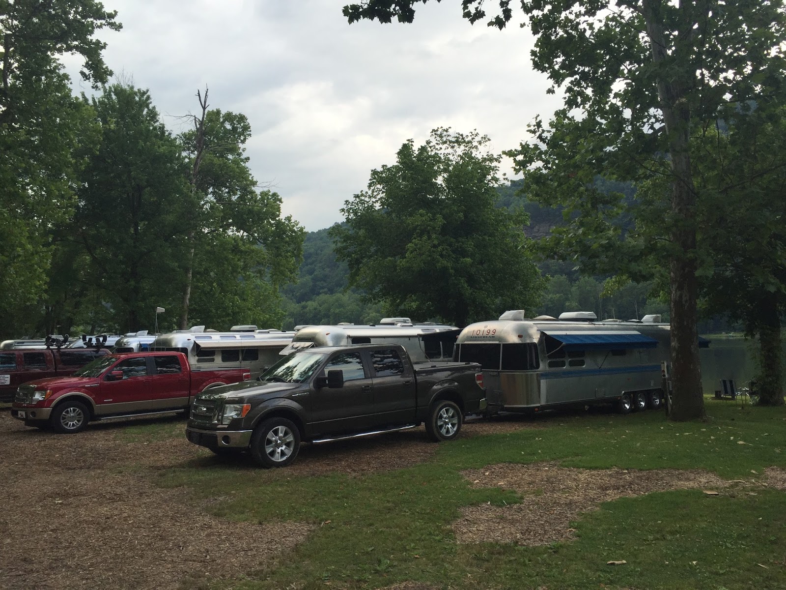 Cozy Rosie New River Campground Gauley Bridge, West Virginia