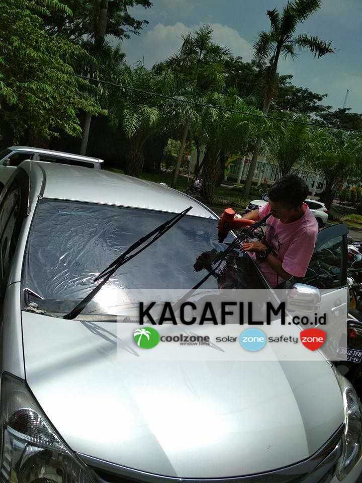 Toko Kaca Film Mobil Kijang Kapsul DKI Jakarta