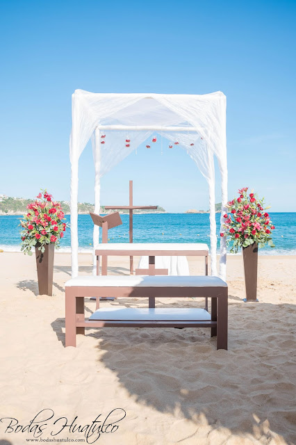 Boda en playa, decoraciones para la ceremonia de tu boda, Bodas Huatulco, Beach Wedding.