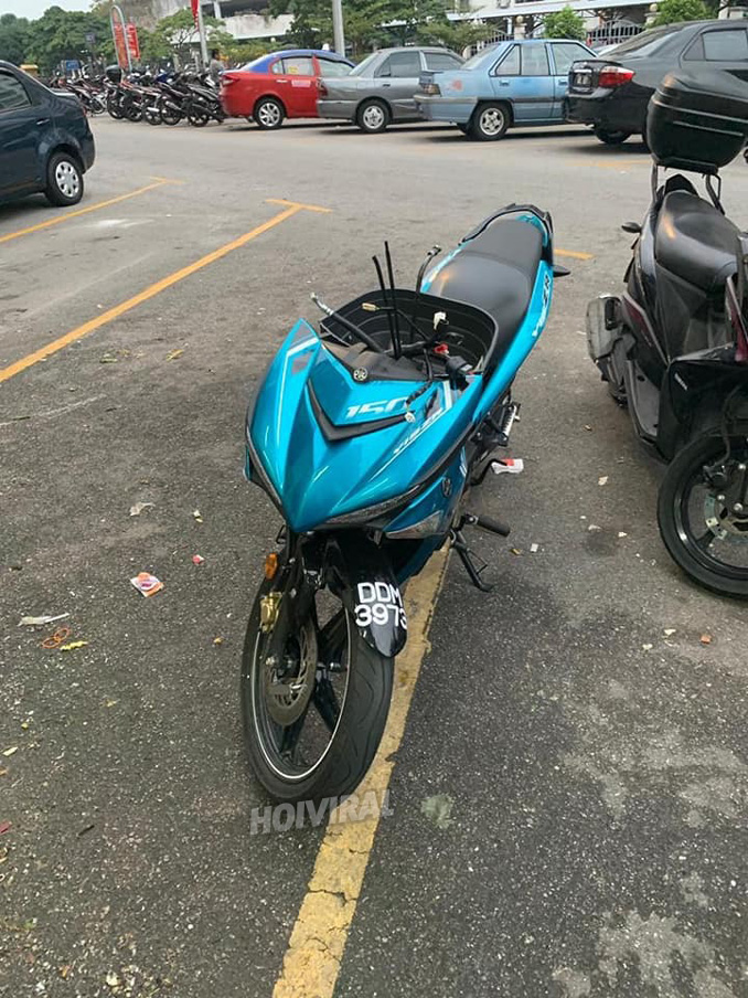 Gambar Pencuri Kepala Motosikal Yamaha Y15 Kantoi Wajah Jelas Dirakam Cctv
