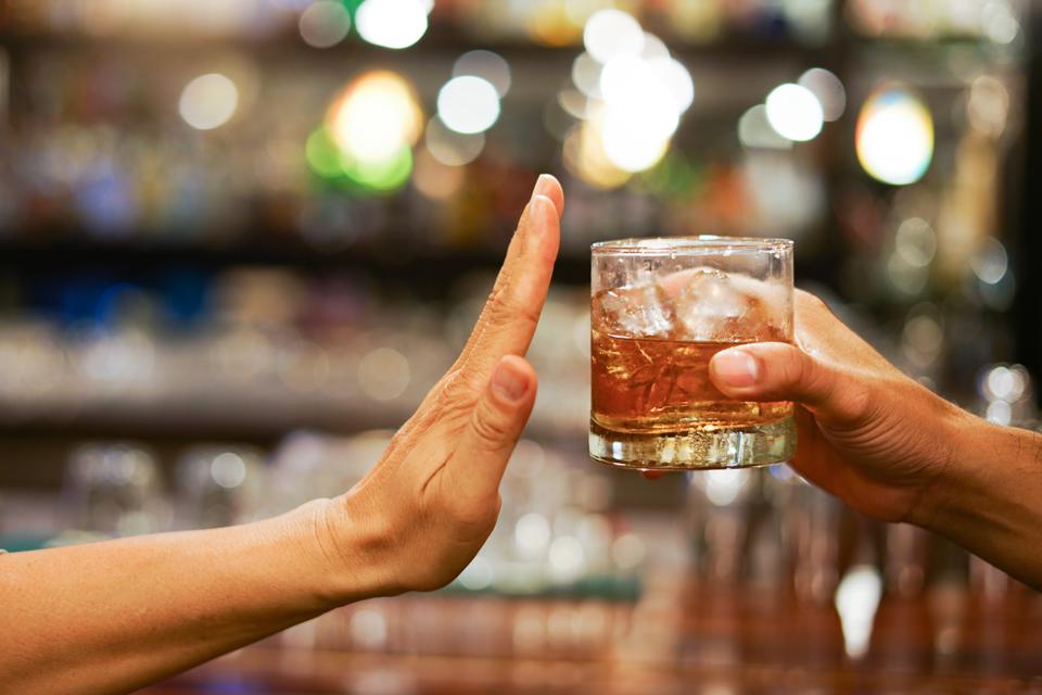 Rapid weight gain: There are a 7 best factors that keep you hungry Do you drink alcohol before dinner?