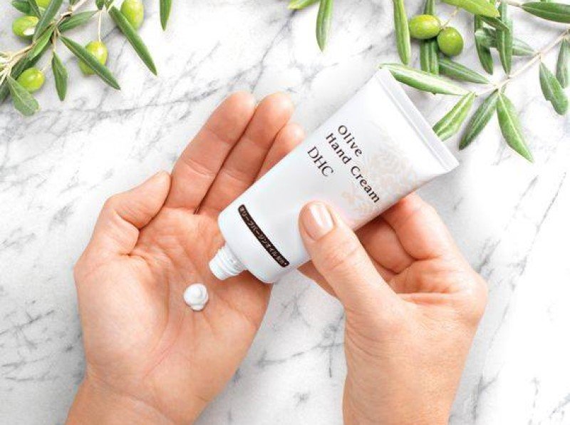 Kem dưỡng da tay DHC Olive Hand Cream