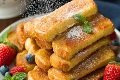 BAKED FRENCH TOAST STICKS