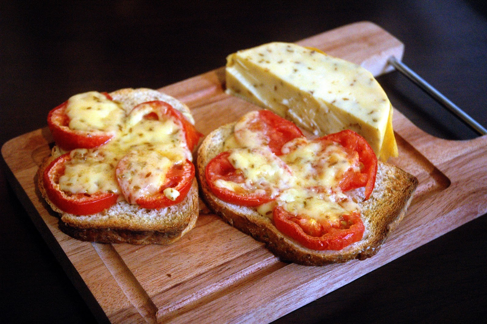 DUDE FOR FOOD What's in the Fridge...Cheese and Tomatoes on Toast